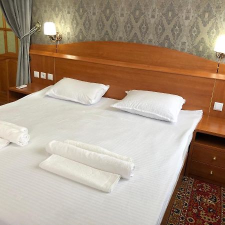 Comfort Inn Самарканд Екстериор снимка